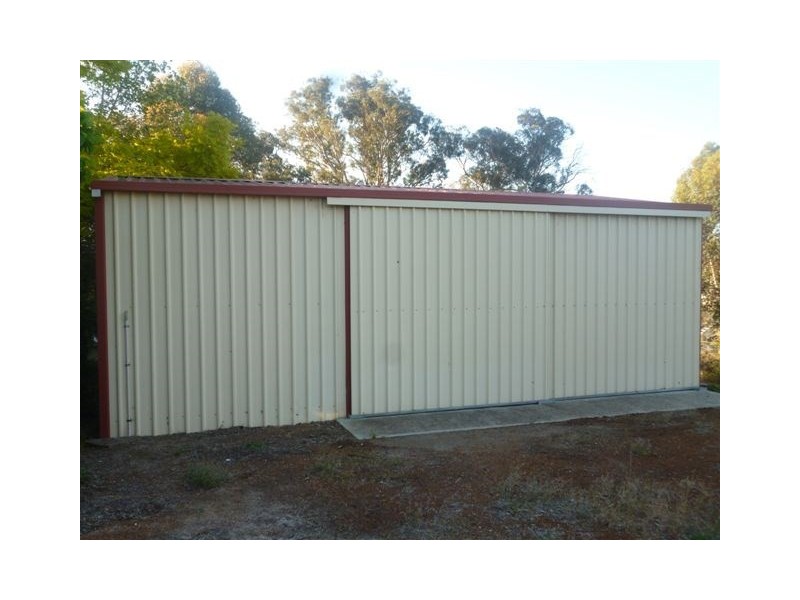 1 Janitor Street, Broomehill WA 6318