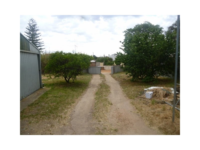 48 Richardson Street, Katanning WA 6317