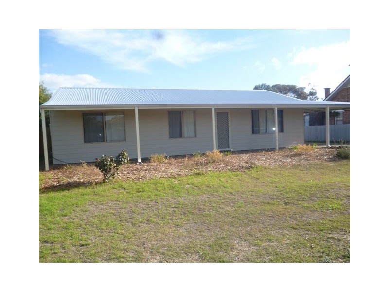 68 Andover Street, Katanning WA 6317