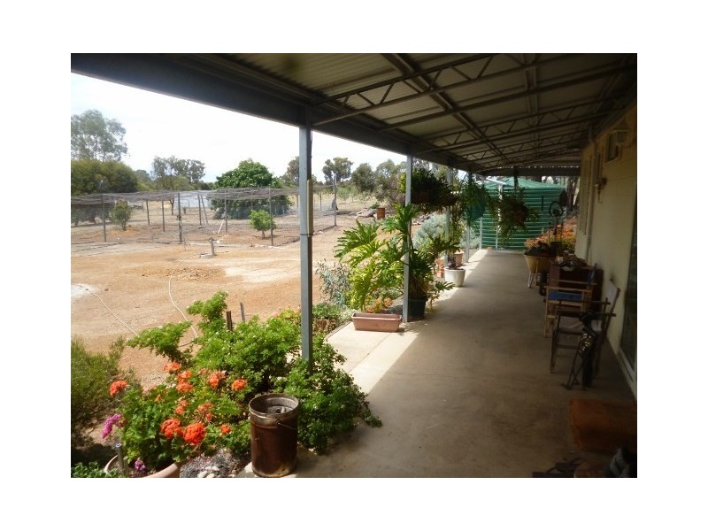 11 Treasure Road, Woodanilling WA 6316