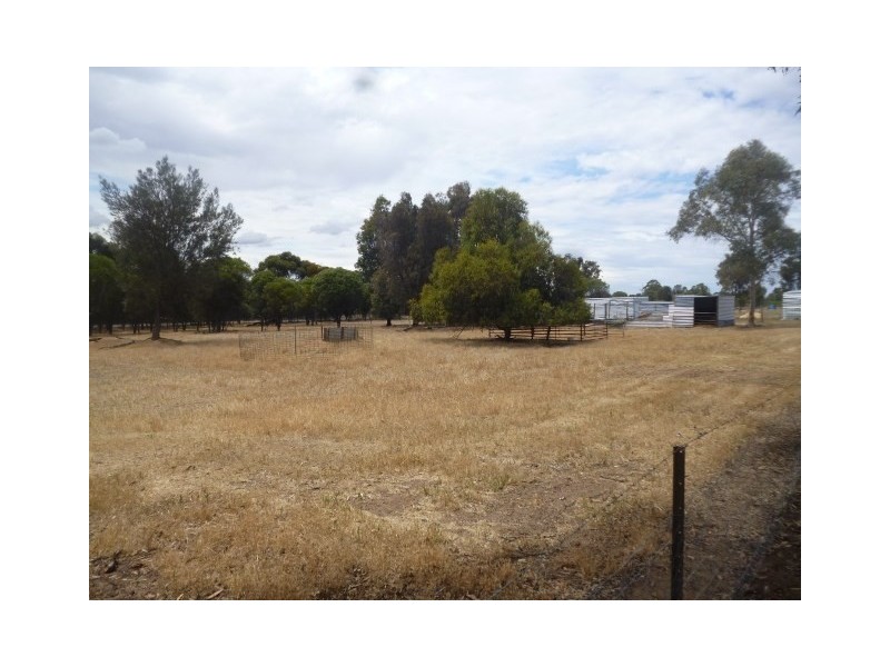 11 Treasure Road, Woodanilling WA 6316