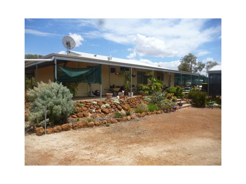 11 Treasure Road, Woodanilling WA 6316
