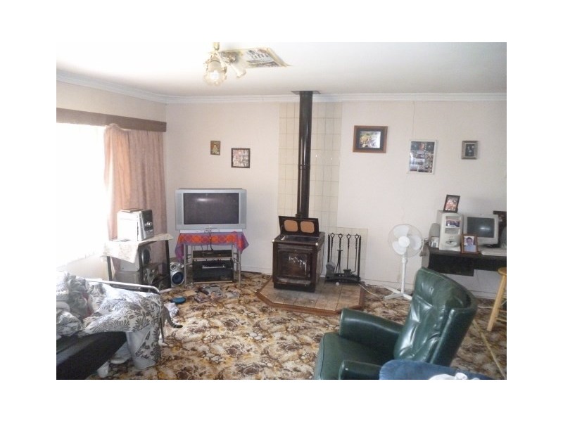 7 House Street, Gnowangerup WA 6335