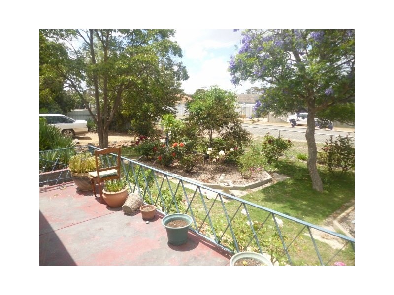 7 House Street, Gnowangerup WA 6335