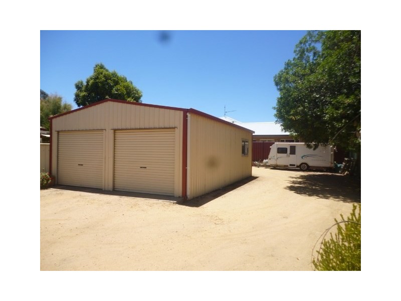 33 Adam Street, Katanning WA 6317