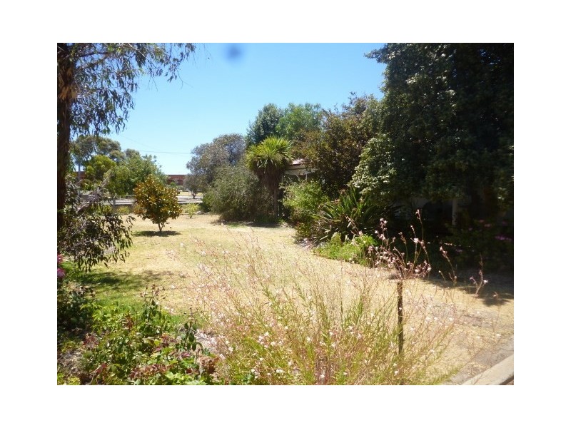 33 Adam Street, Katanning WA 6317