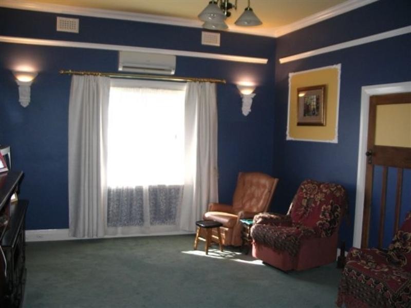 1 Bokarup Street, Katanning WA 6317