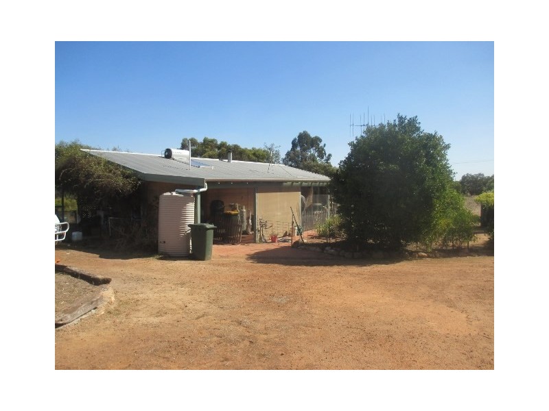 31 Chillicup Road, Broomehill WA 6318
