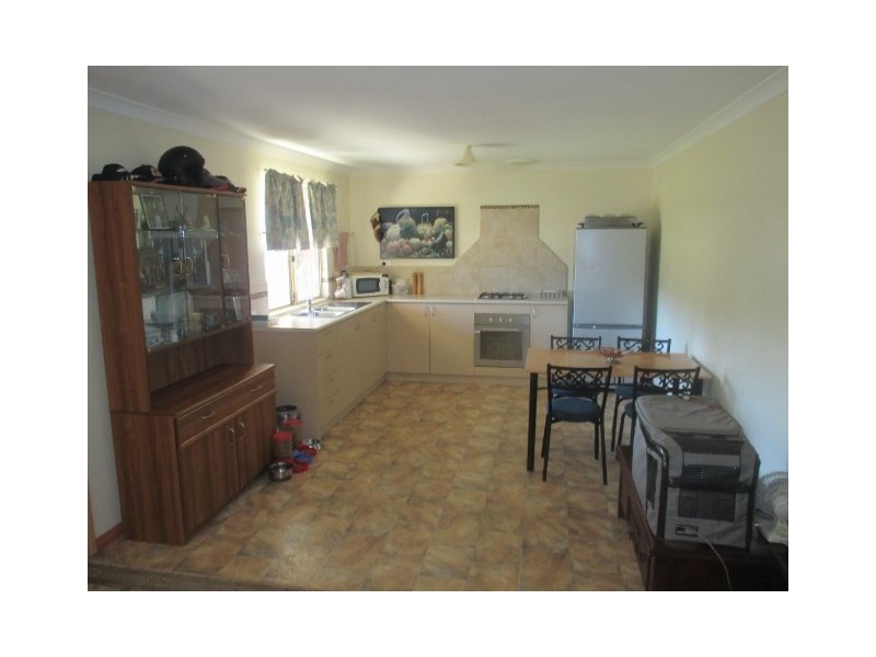 11 Carlton Street, Woodanilling WA 6316