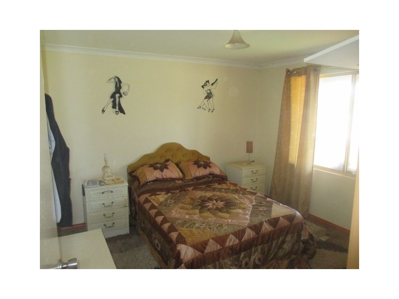 11 Carlton Street, Woodanilling WA 6316