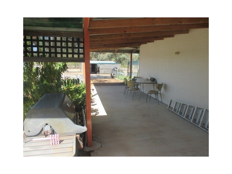 11 Carlton Street, Woodanilling WA 6316