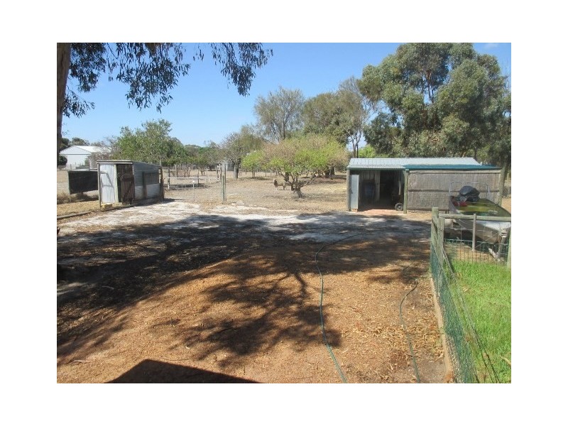 11 Carlton Street, Woodanilling WA 6316