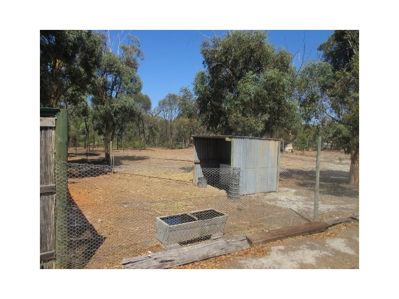 11 Carlton Street, Woodanilling WA 6316