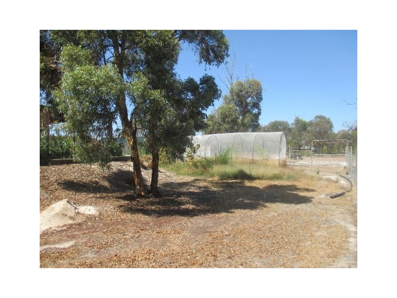 11 Carlton Street, Woodanilling WA 6316