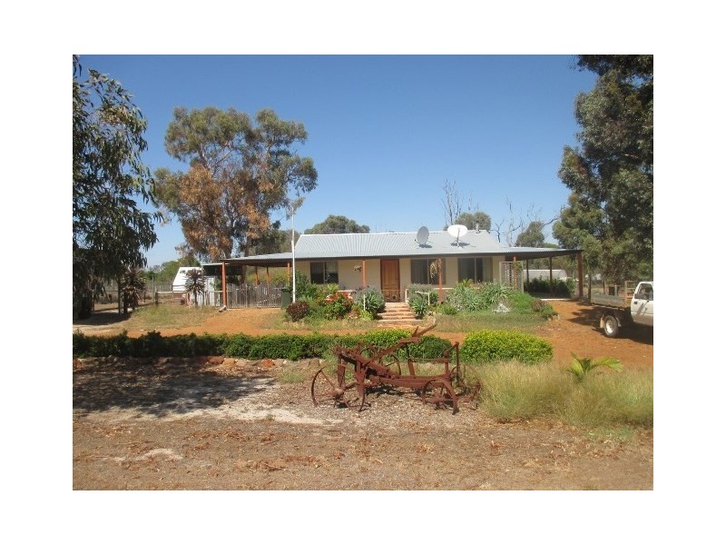 11 Carlton Street, Woodanilling WA 6316