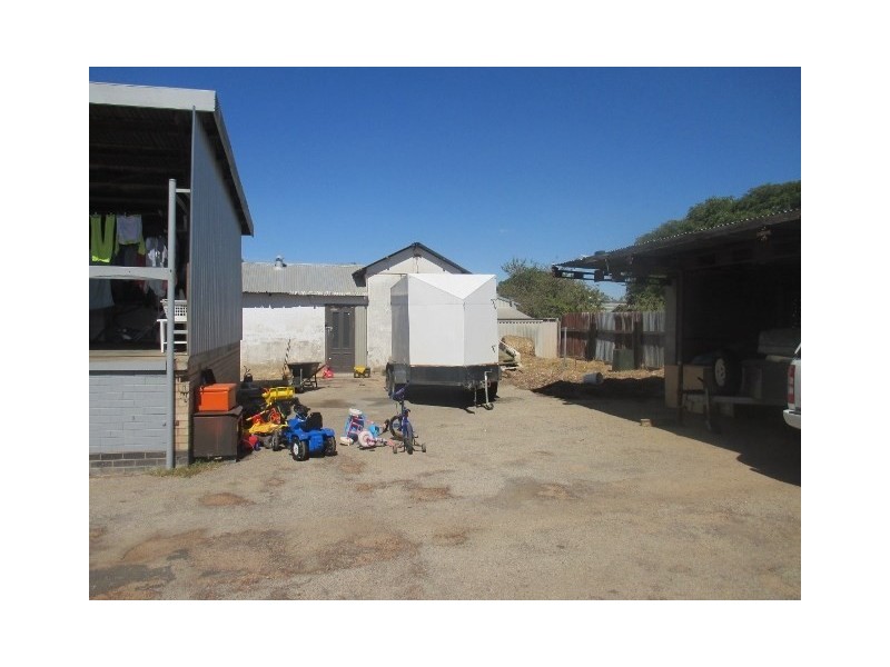 68 Daping Street, Katanning WA 6317