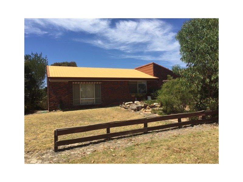 19 Aylmore Street, Gnowangerup WA 6335