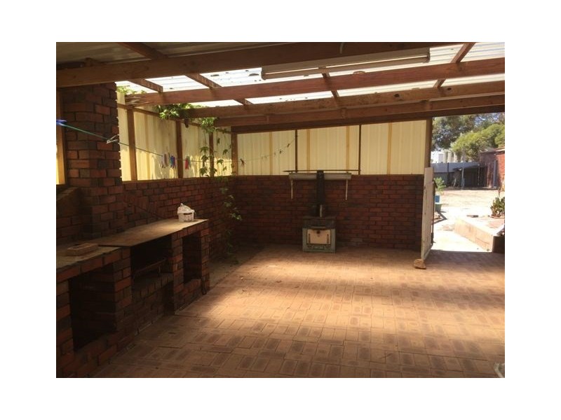 19 Aylmore Street, Gnowangerup WA 6335