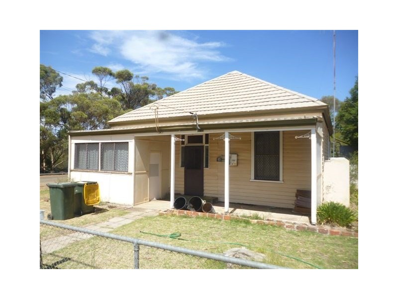 15 Bokarup Street, Katanning WA 6317
