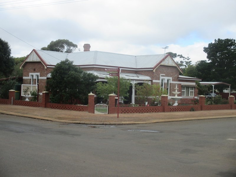 27 Johnston Street, Wagin WA 6315