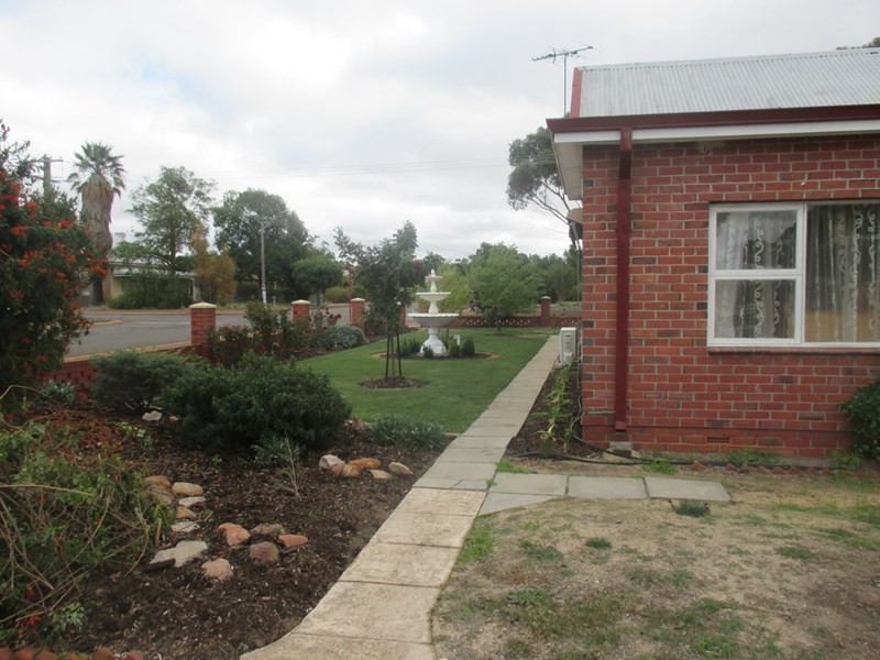 27 Johnston Street, Wagin WA 6315