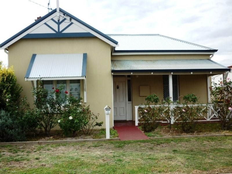 3 Britannia Street, Katanning WA 6317