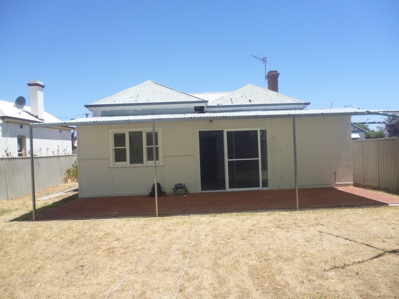 3 Britannia Street, Katanning WA 6317