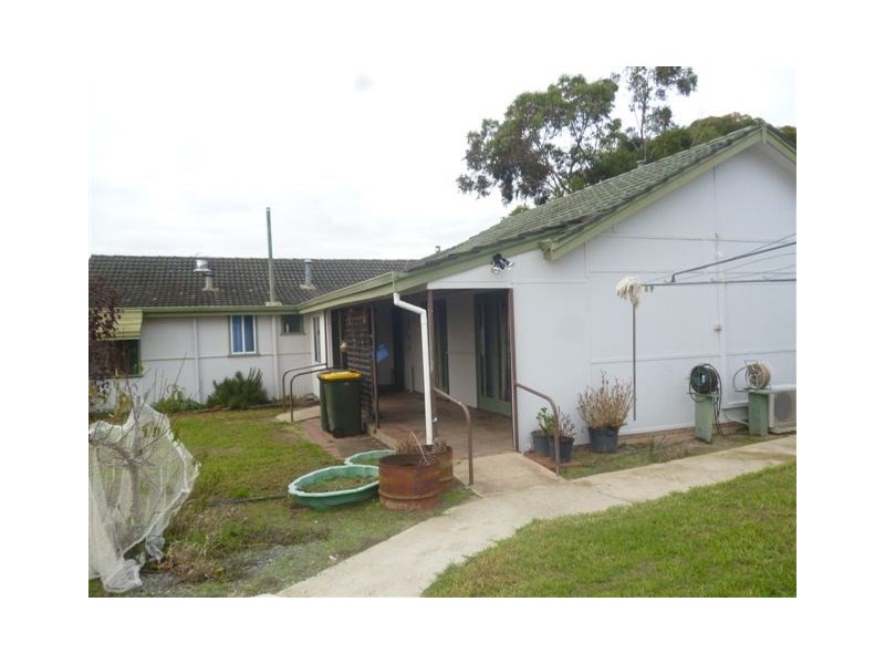 13 House Street, Gnowangerup WA 6335