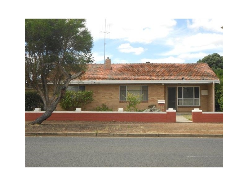48 Richardson Street, Katanning WA 6317