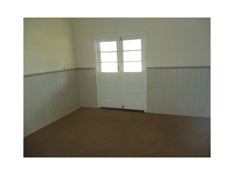 2 Blantyre Street, Katanning WA 6317