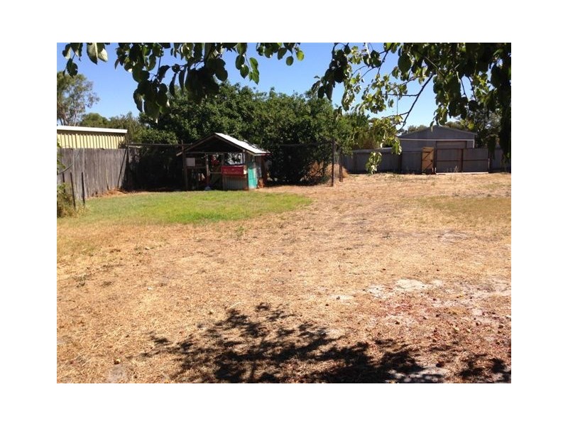 18 Rogers Avenue, Katanning WA 6317