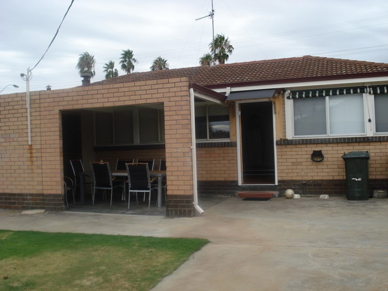 44 Adam Street, Katanning WA 6317