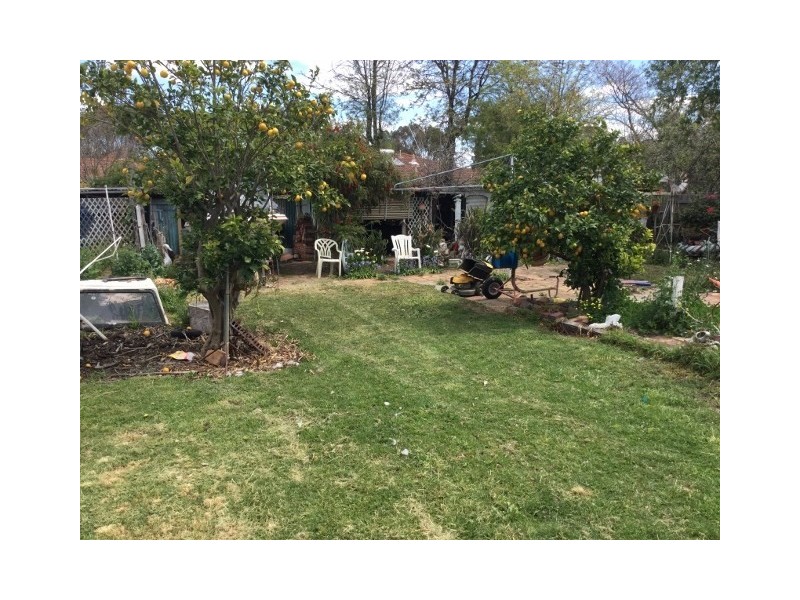 12 Rogers Avenue, Katanning WA 6317