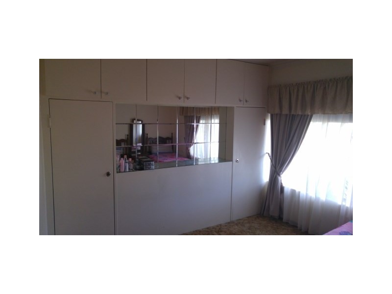 11 Clive Street, Katanning WA 6317