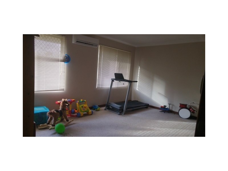 11 Clive Street, Katanning WA 6317