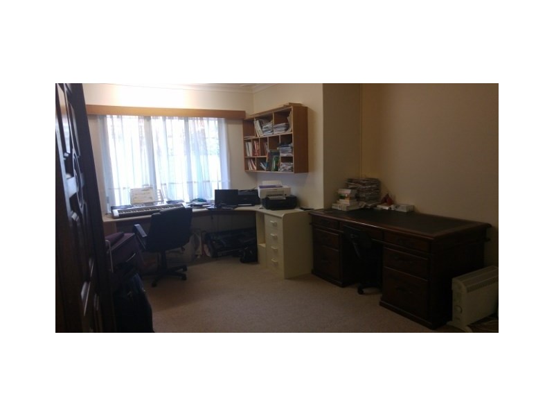 11 Clive Street, Katanning WA 6317