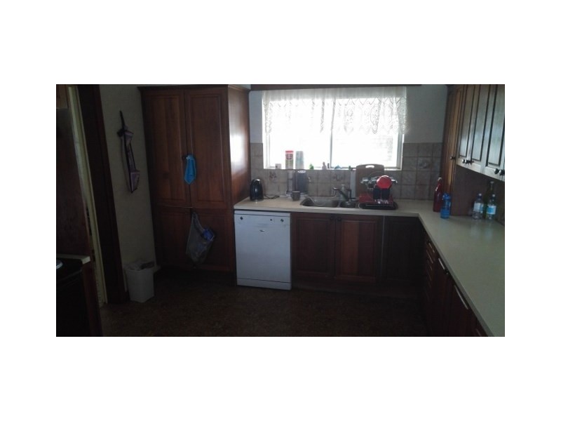 11 Clive Street, Katanning WA 6317