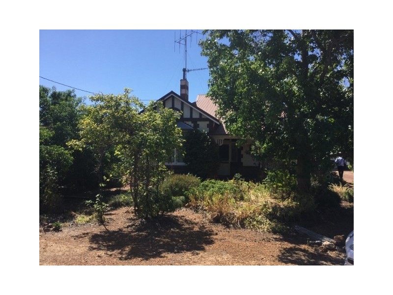 68 Avon Street, Katanning WA 6317