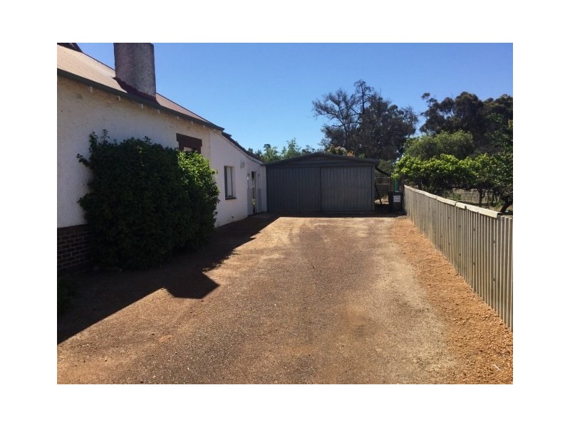 68 Avon Street, Katanning WA 6317