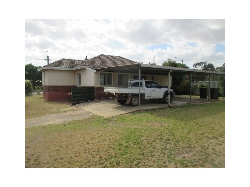 83 Albany Highway, Kojonup WA 6395