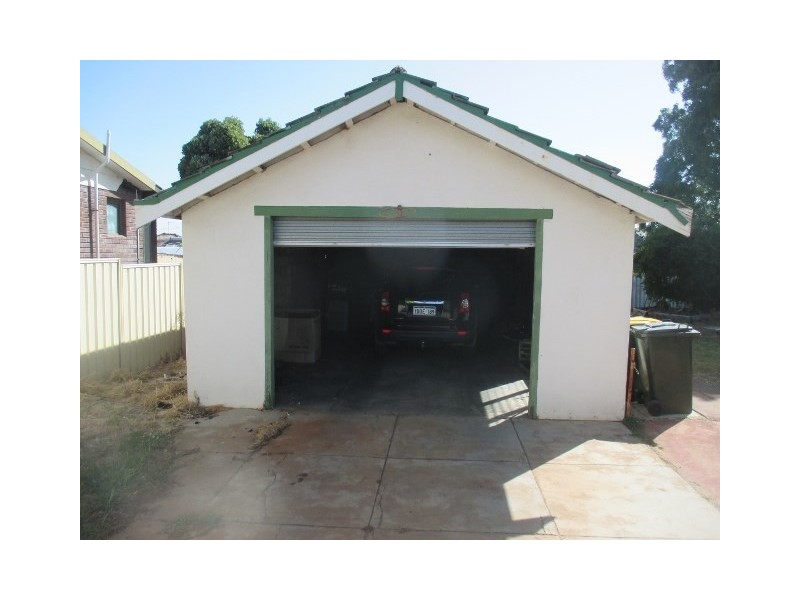 48 Adam Street, Katanning WA 6317