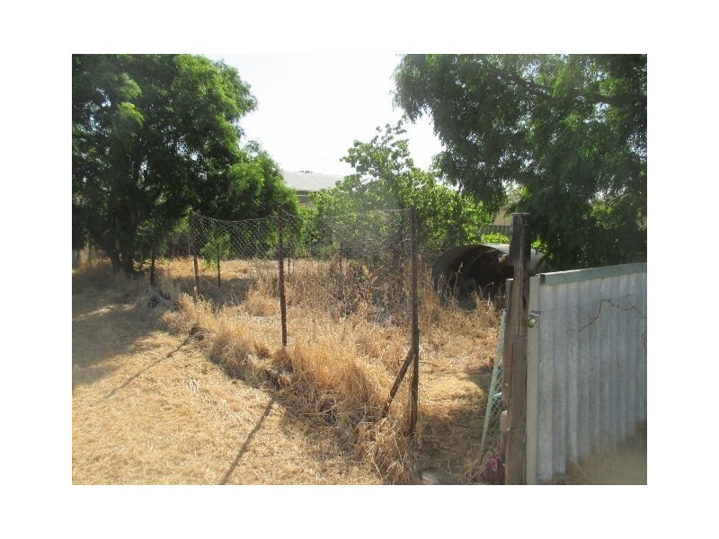 48 Adam Street, Katanning WA 6317