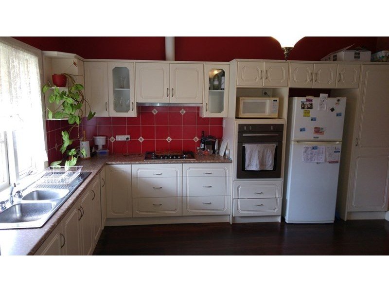 6 Annie Street, Katanning WA 6317