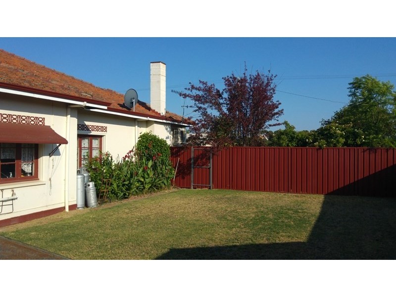 6 Annie Street, Katanning WA 6317