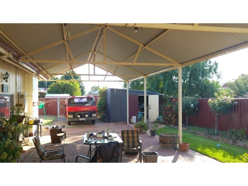 6 Annie Street, Katanning WA 6317