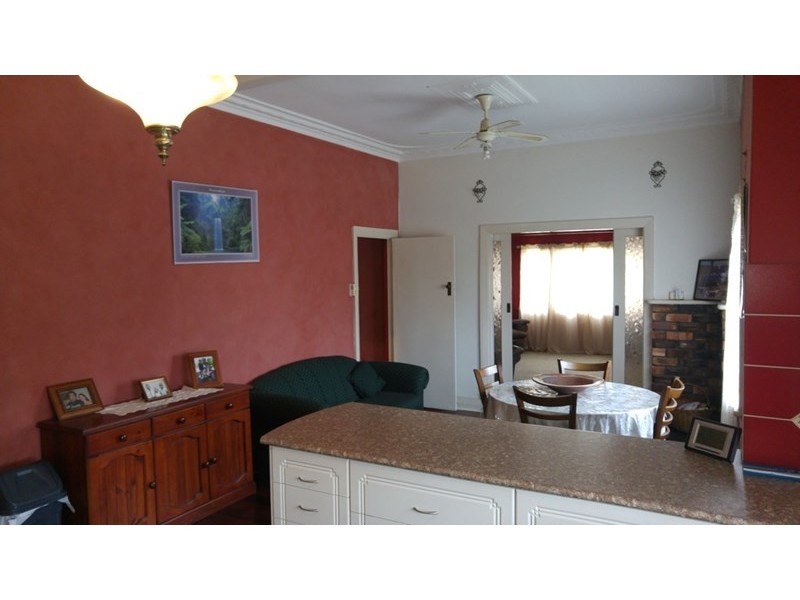 6 Annie Street, Katanning WA 6317