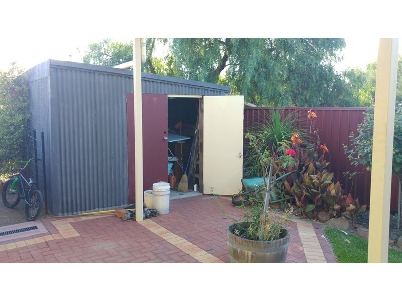 6 Annie Street, Katanning WA 6317