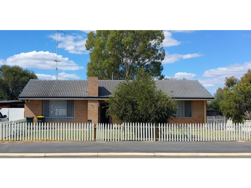 68 Carew Street, Katanning WA 6317