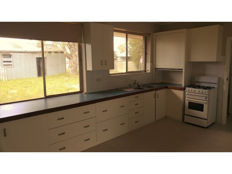 68 Carew Street, Katanning WA 6317