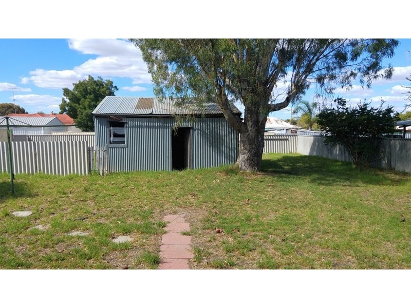 68 Carew Street, Katanning WA 6317